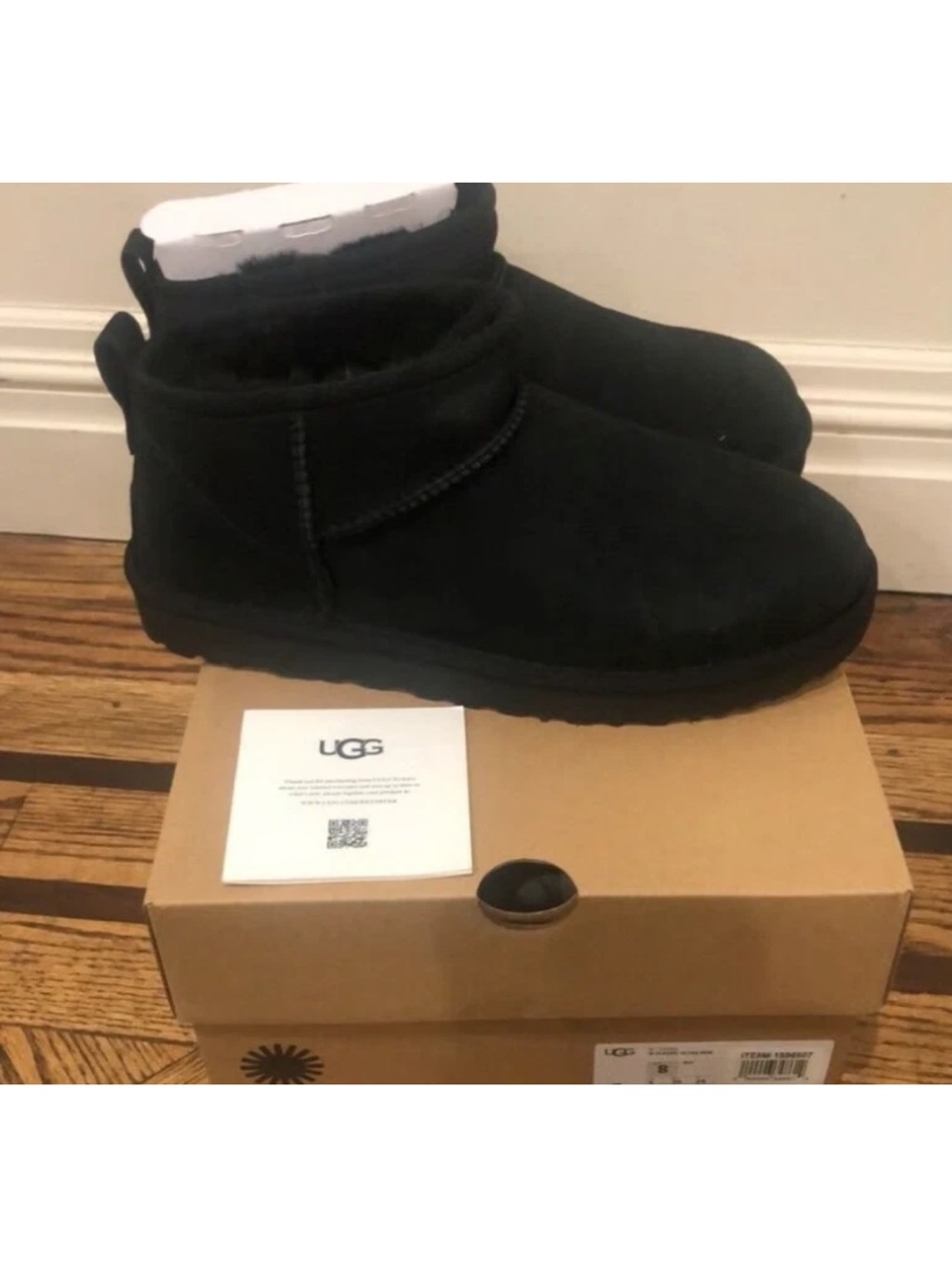 AUTHENTIC BRAND NEW UGG CLASSIC ULTRA MINI II 1116109 BLACK WOMAN’S BOOTS NIB 8